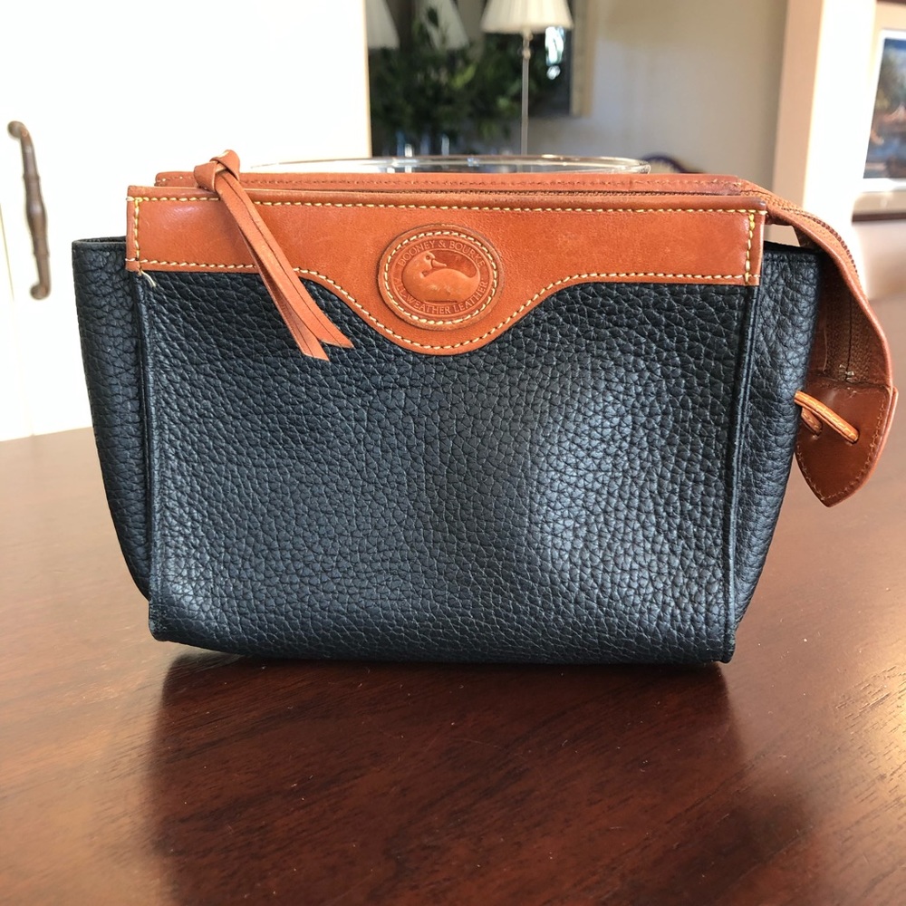 Vintage Dooney and Bourke make up case